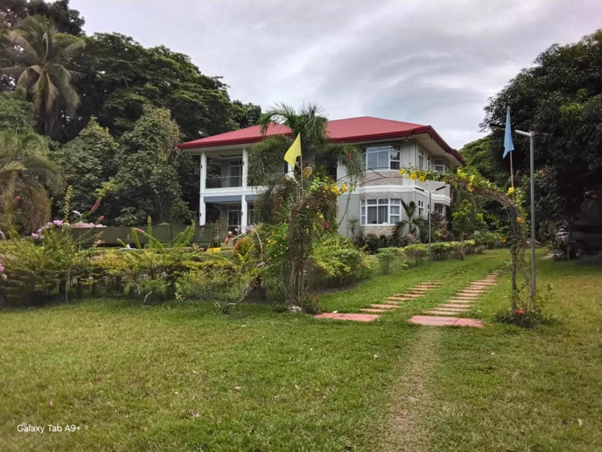 Camiguin Lanzones Resort Мамбахао Экстерьер фото